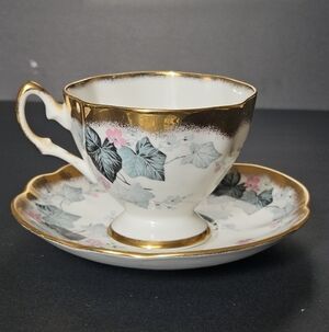 Salisbury Bone China "Aynsley" Teacup and Saucer Set